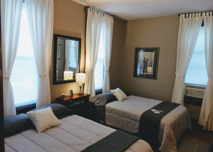 Carraway Guest House